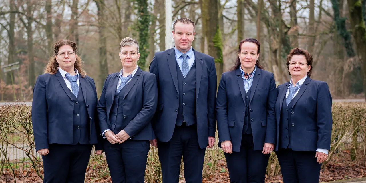 De uitvaartbegeleiders van Uitvaartzorg Kremer in Gaanderen